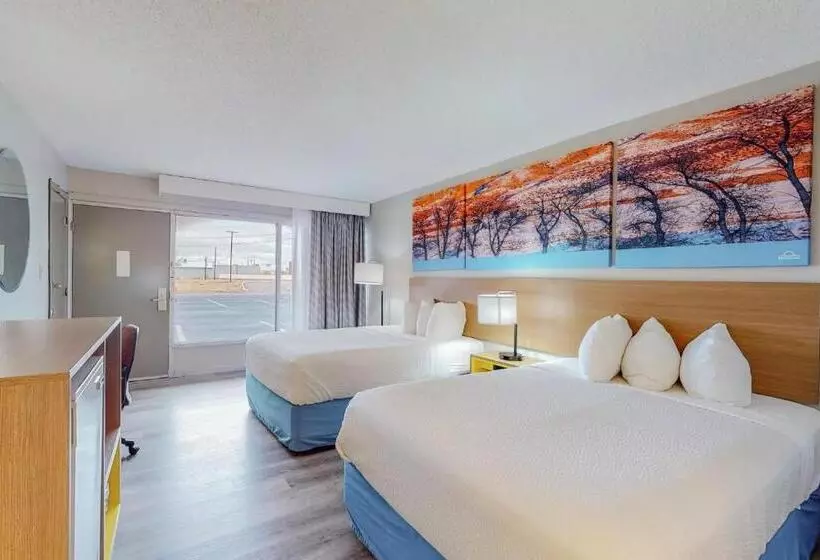 ２ダブルベッドのスタンダードルーム, Days Inn By Wyndham Socorro