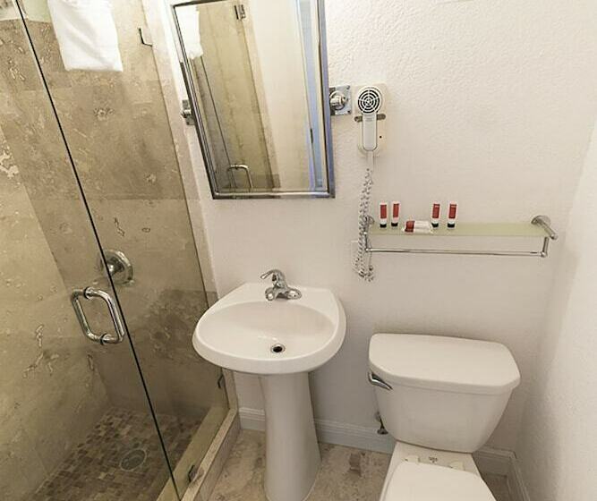 غرفه قياسيه سريرين مزدوجين, Broadmore Miami Beach