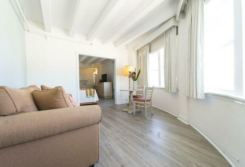 جناح مطلّ علي البحر, Broadmore Miami Beach