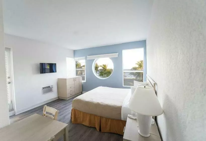 اتاق اکونومی, Broadmore Miami Beach