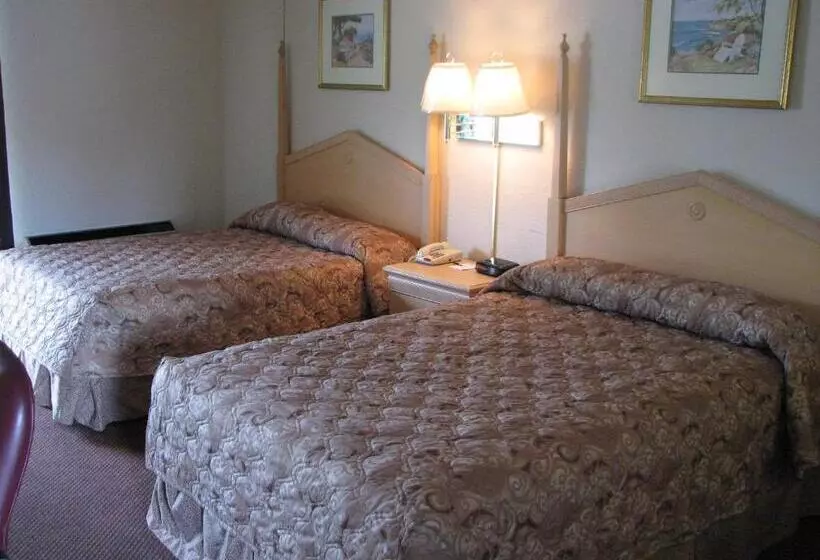 2ダブルベッドのスタンダードルーム, The Hastings Inn Parsons