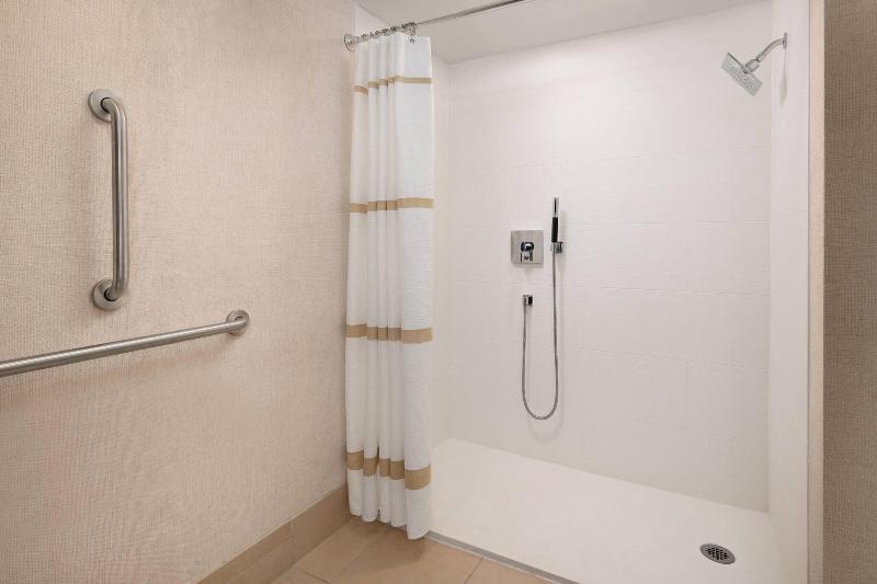 غرفة قياسية سرير كينج, Colorado Springs Marriott