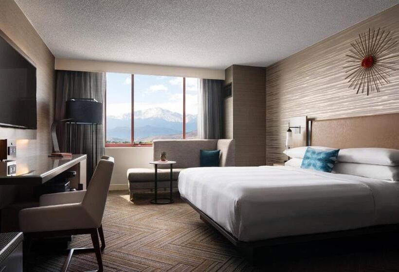 غرفة قياسية سرير كينج, Colorado Springs Marriott