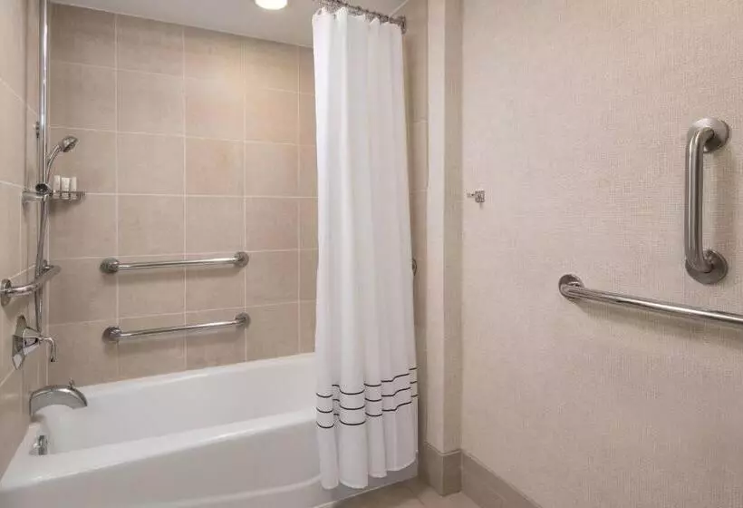 اتاق استاندارد برای معلولان, Colorado Springs Marriott