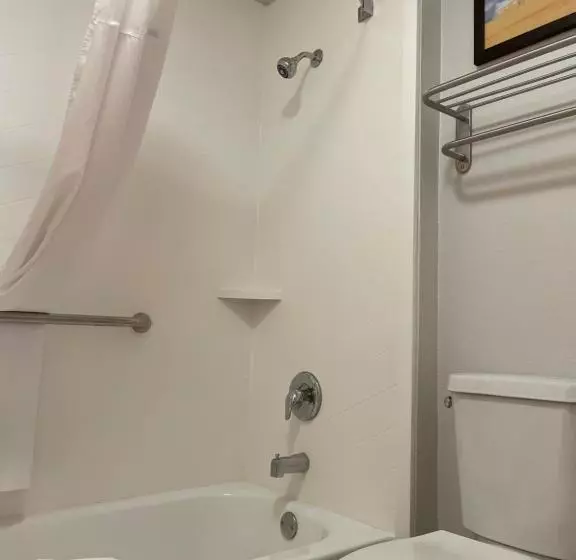 ２ダブルベッドのスタンダードルーム, Comfort Inn & Suites Mundeleinvernon Hills