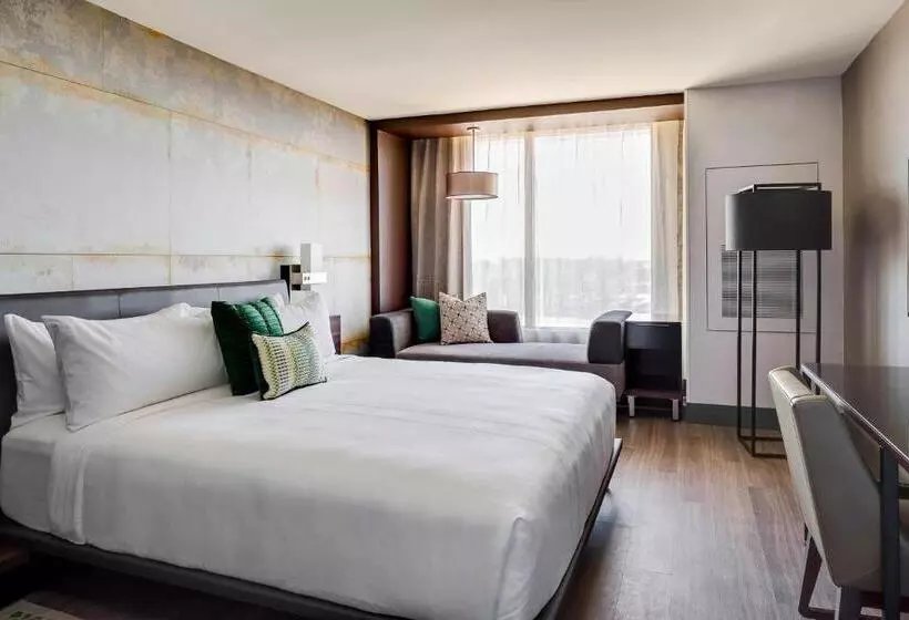 キングサイズベッドのスタンダードルーム, North Charleston Marriott