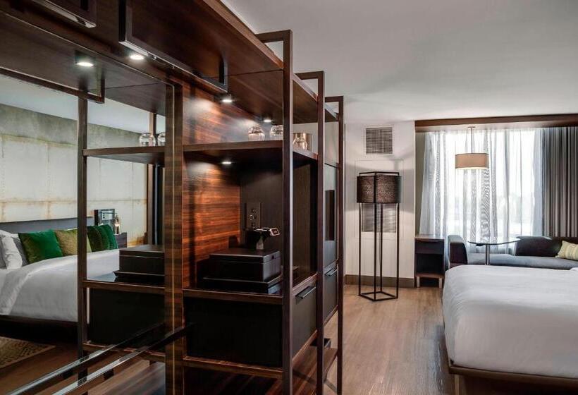 Номер Стандарт Кровать Кинг Адаптированный для Инвалидов, North Charleston Marriott