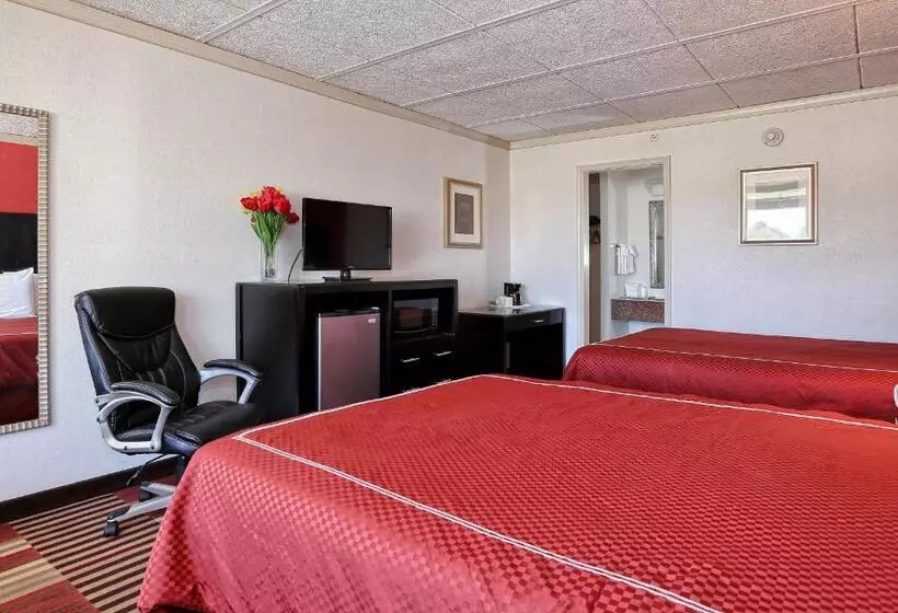スタンダードルーム, Rodeway Inn University