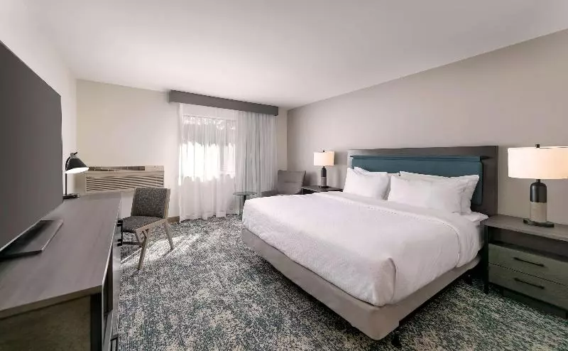 اتاق استاندارد برای معلولان, Seacliff Inn Aptos, Tapestry Collection By Hilton