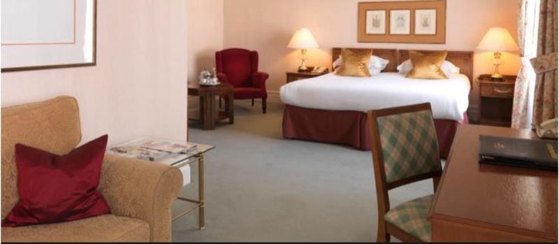 스탠다드 룸 킹사이즈 침대, Taj Campton Place