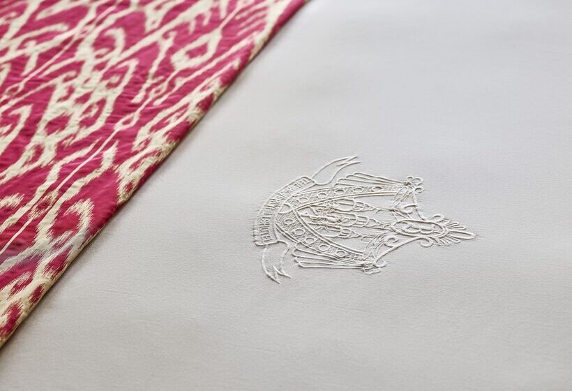 سوئیت جونیور اینتریور, The Beverly Hills Hotel   Dorchester Collection