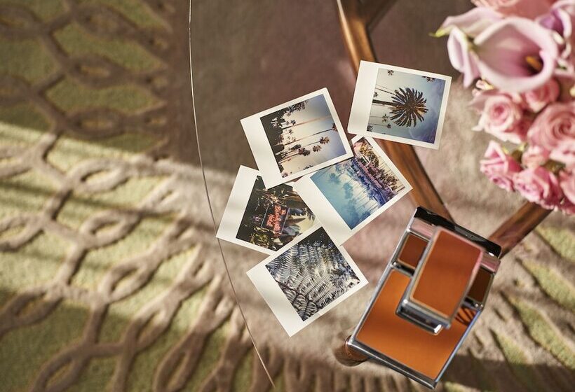 اتاق لوکس با بالکن, The Beverly Hills Hotel   Dorchester Collection