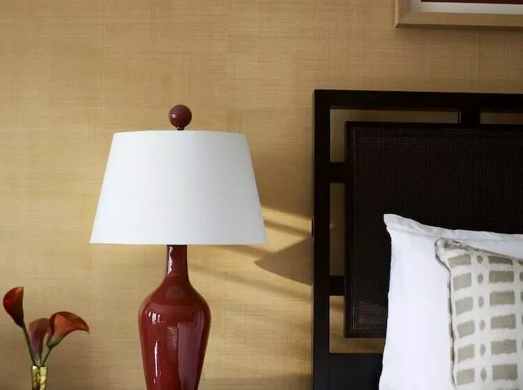 Standard-bungalow, The Beverly Hills Hotel   Dorchester Collection