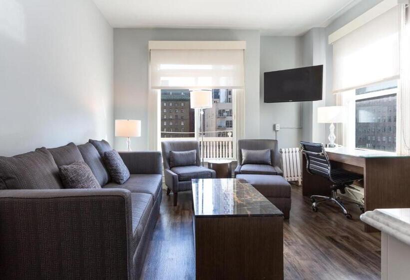 Suite Adapted for people with reduced mobility