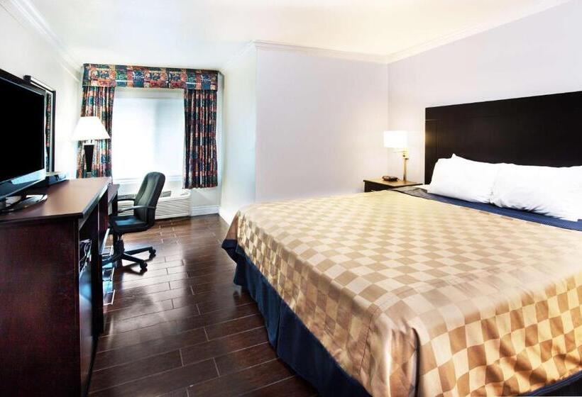 اتاق استاندارد با تخت بزرگ, Travelodge By Wyndham Ocean Front