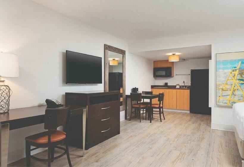 إستوديو قياسى, Sirata Beach Resort