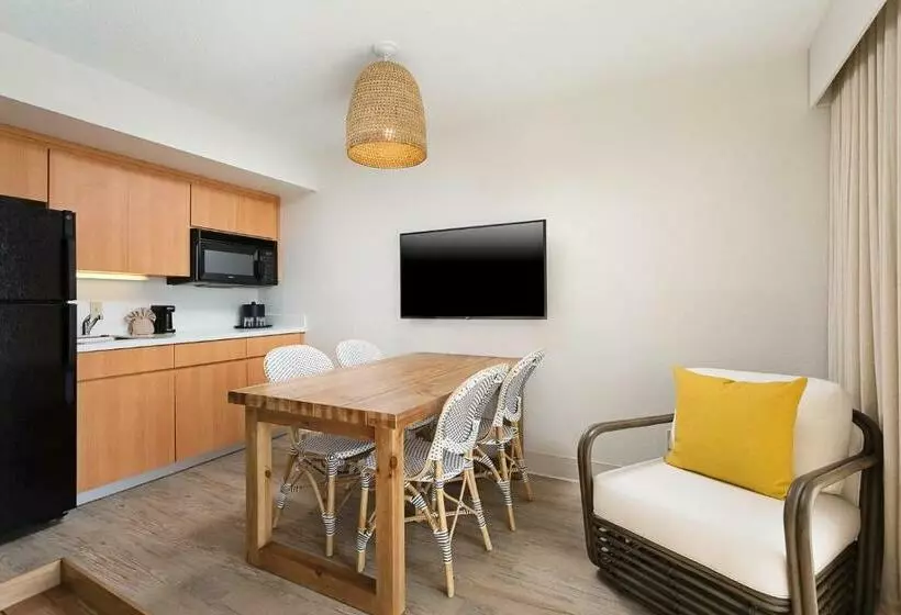 オーシャンビューデラックススイート, Sirata Beach Resort