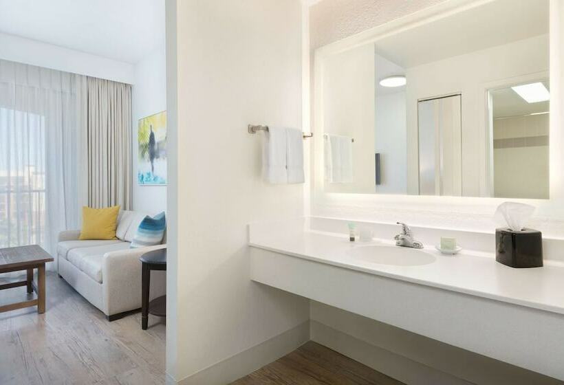 패밀리 스위트, Sirata Beach Resort