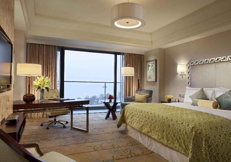 جناح سرير كينج, Sirata Beach Resort