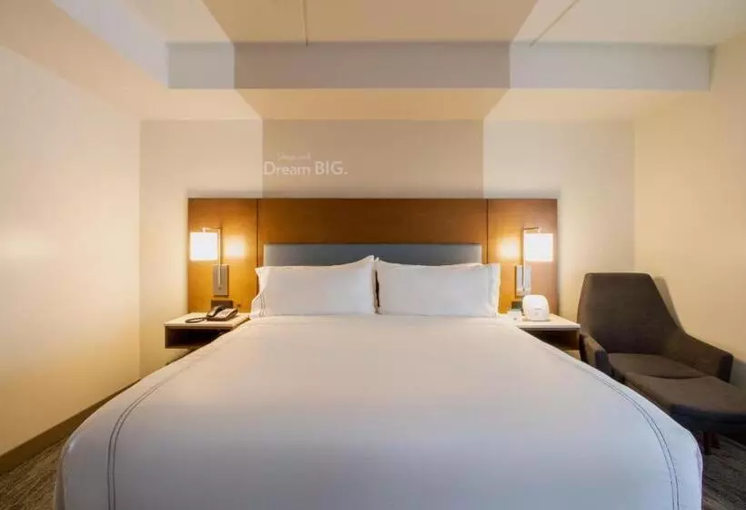 اتاق استاندارد با تخت بزرگ برای معلولان, Even Hotel Manchester Airport, An Ihg
