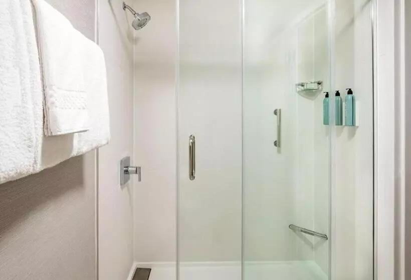 キングサイズベッドのスタンダードルーム, Courtyard By Marriott Boston Andover