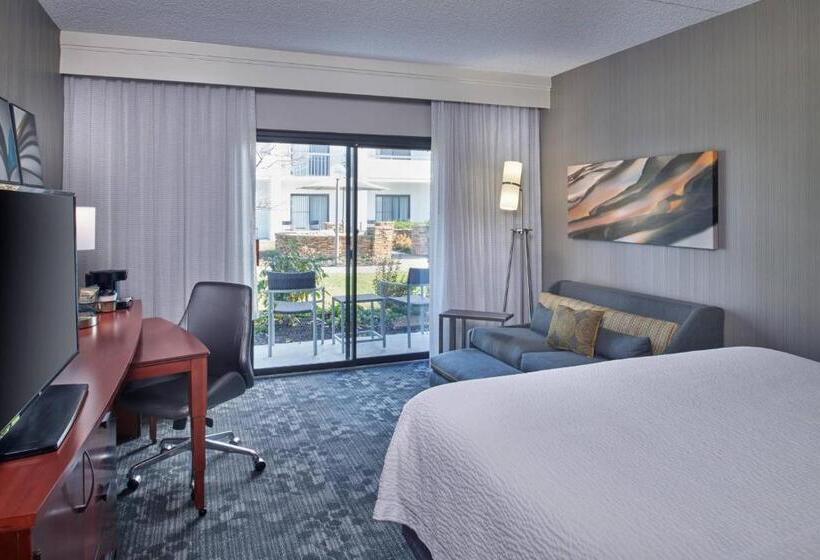带大床的标准间, Courtyard By Marriott Indianapolis Castleton