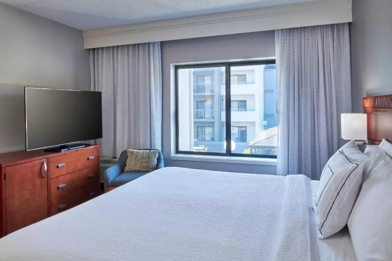 キングサイズベッドのスイートルーム, Courtyard By Marriott Indianapolis Castleton