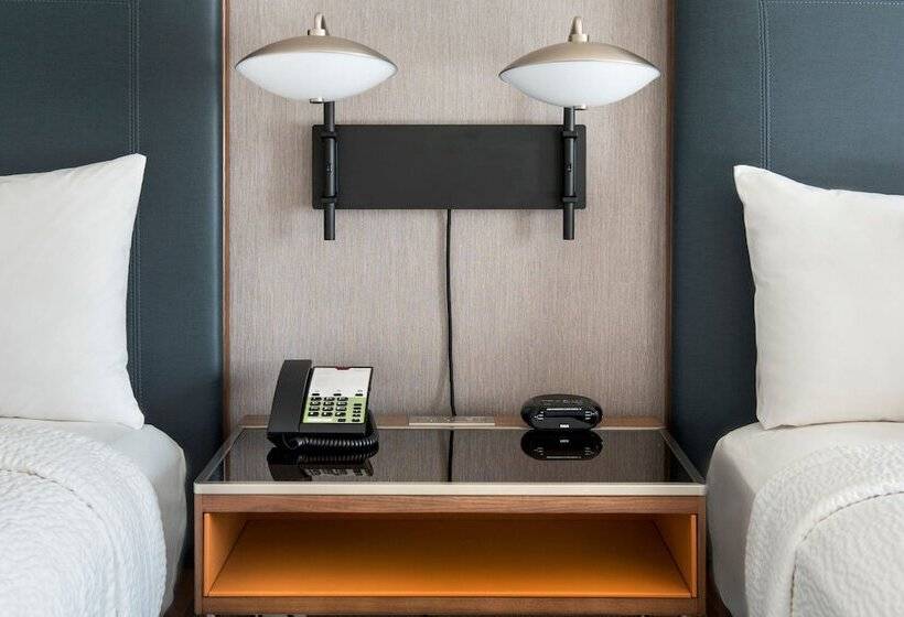 غرفه قياسيه سريرين مزدوجين, Courtyard By Marriott Rye