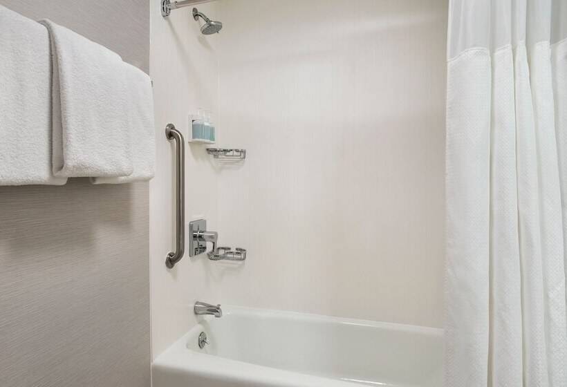 جناح, Courtyard By Marriott Rye