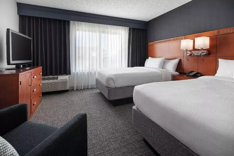 سوییت, Courtyard Sacramento Rancho Cordova