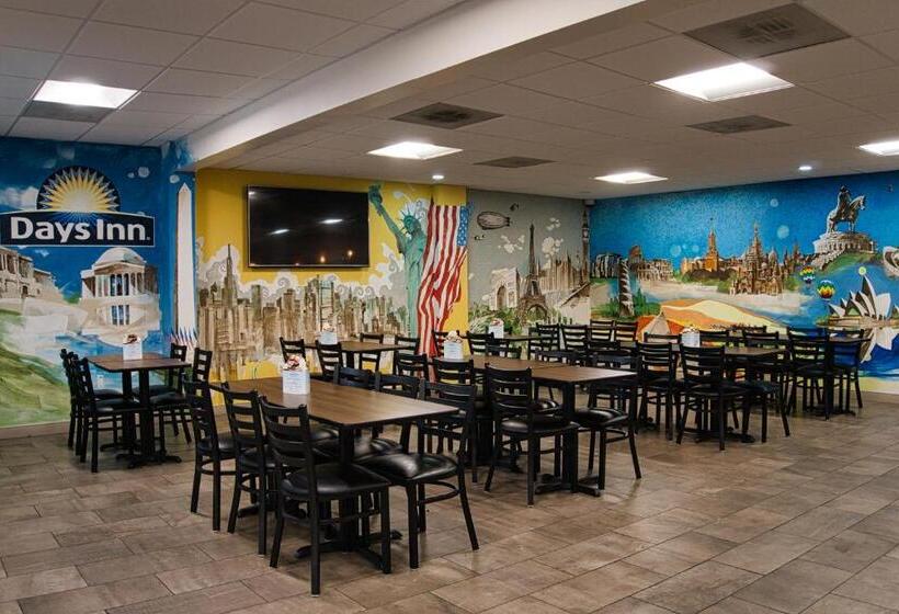 带大床的标准间, Days Inn By Wyndham Westend Alexandria,va Washington Dc Area