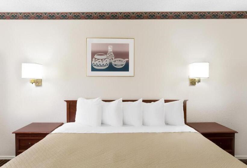 스탠다드 룸 킹사이즈 침대, Days Inn By Wyndham Kingman West