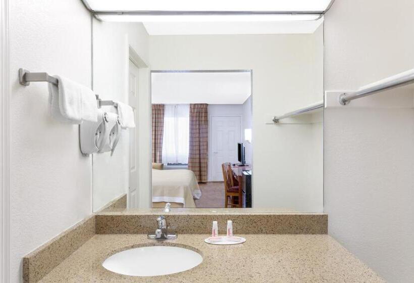 스탠다드 룸, Days Inn By Wyndham Kingman West