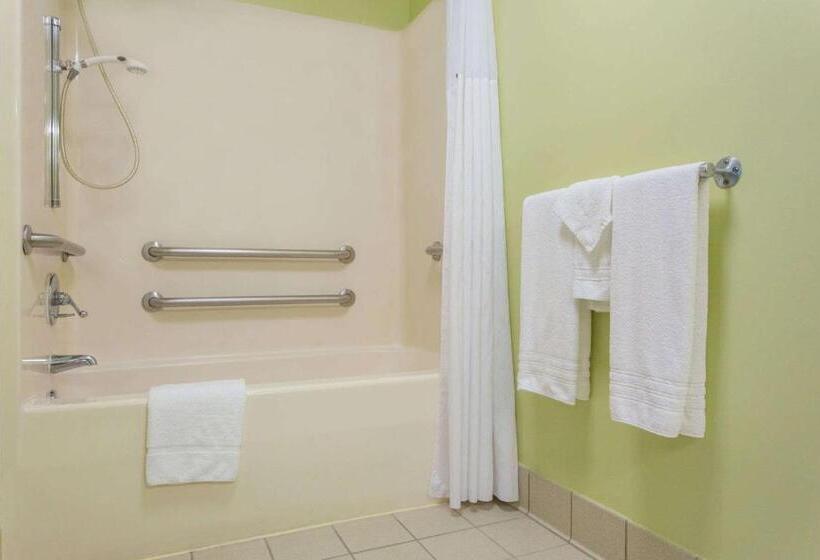 Номер Стандарт Адаптированный для Инвалидов, Days Inn By Wyndham Raleighairportresearch Triangle Park