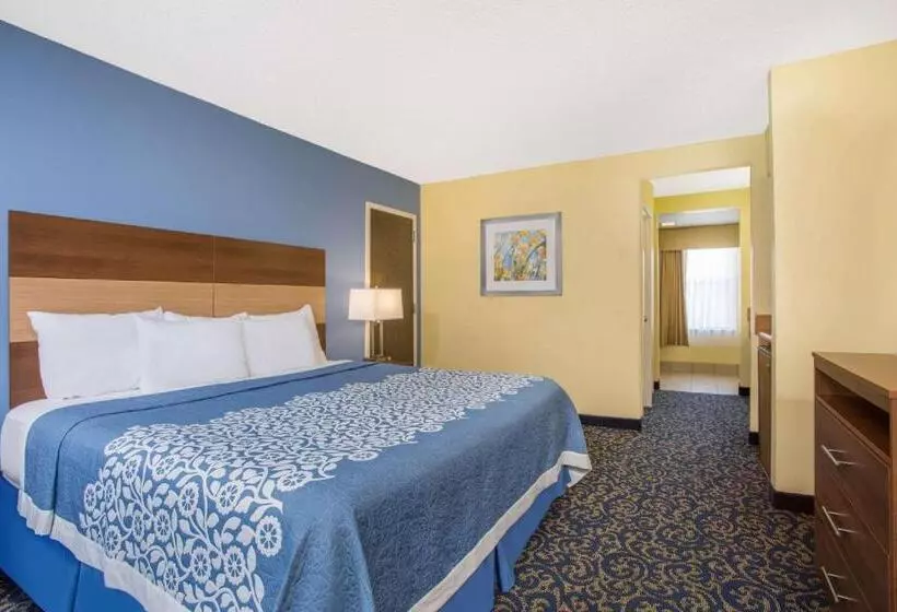 اتاق لوکس, Days Inn By Wyndham Raleighairportresearch Triangle Park