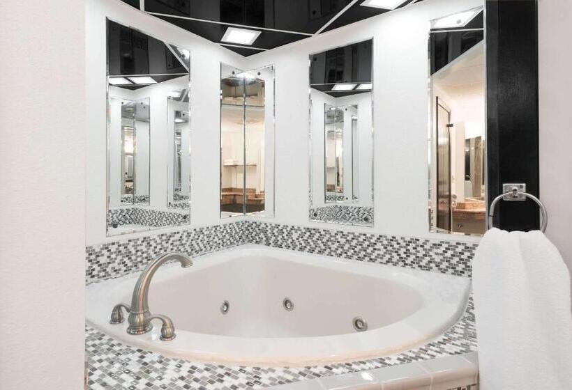 Студио Стандарт Кровать Кинг, Days Inn By Wyndham St Clairsville