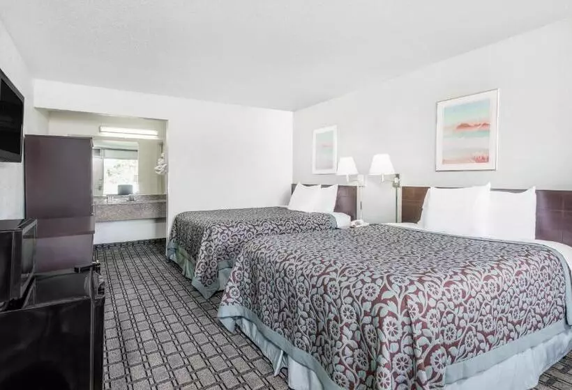 Standard-huone 2 Parivuodetta, Days Inn By Wyndham St Clairsville