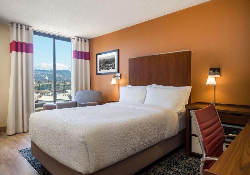 Chambre Standard Adaptée aux Personnes à Mobilité Réduite, Four Points By Sheraton San Francisco Bay Bridge