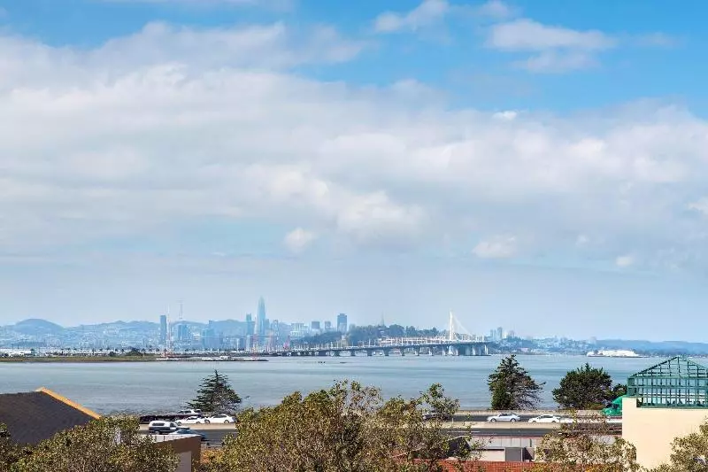 اتاق استاندارد با تخت بزرگ, Four Points By Sheraton San Francisco Bay Bridge
