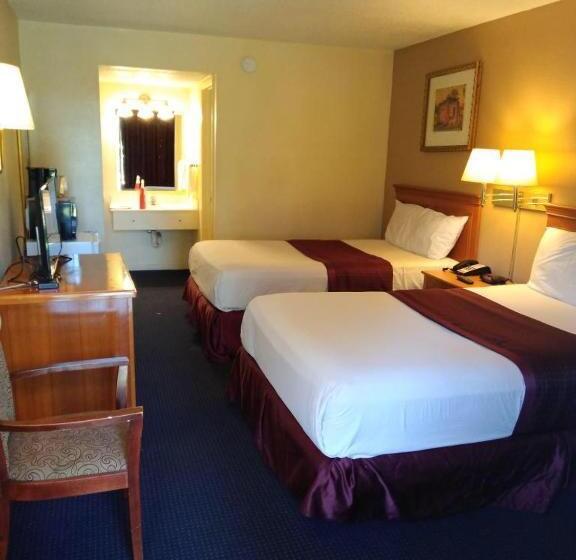 스탠다드 룸 더블 침대 2개, Knights Inn San Antonio Near Frost Bank Center