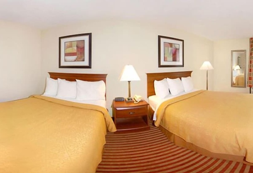 غرفه قياسيه سريرين مزدوجين, Quality Inn Madison