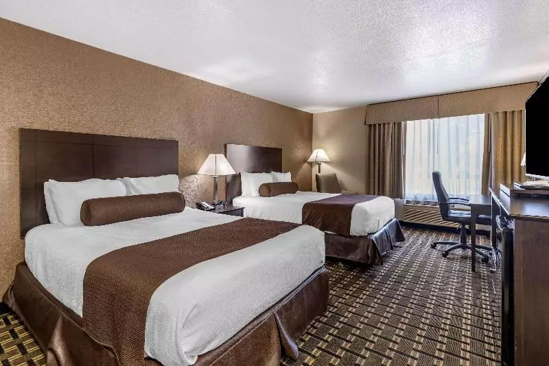 キングサイズベッドのスタンダードルーム, Quality Inn Manning I95