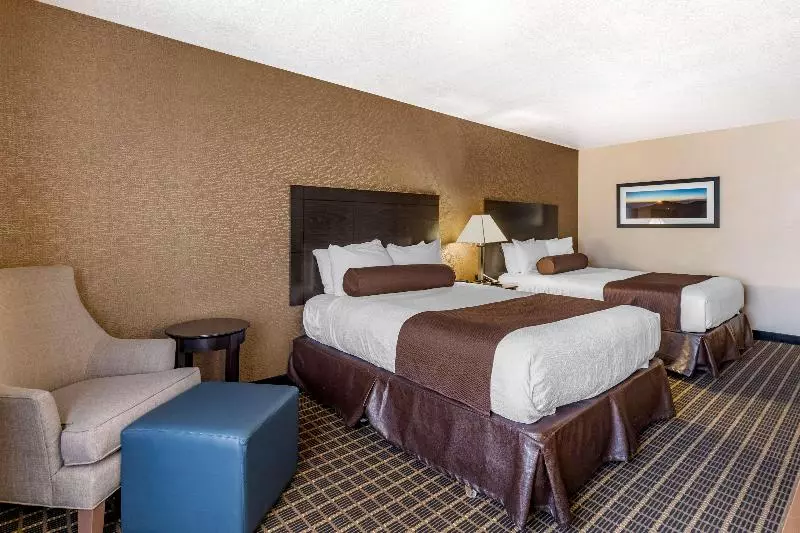 キングサイズベッドのスタンダードルーム, Quality Inn Manning I95