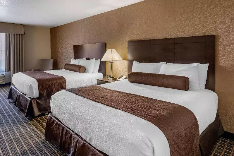 キングサイズベッドのスタンダードルーム, Quality Inn Manning I95