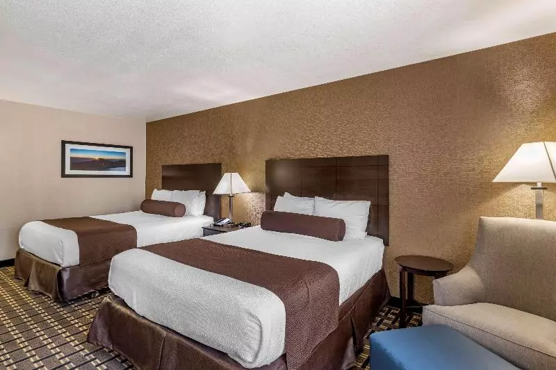 キングサイズベッドのスタンダードルーム, Quality Inn Manning I95