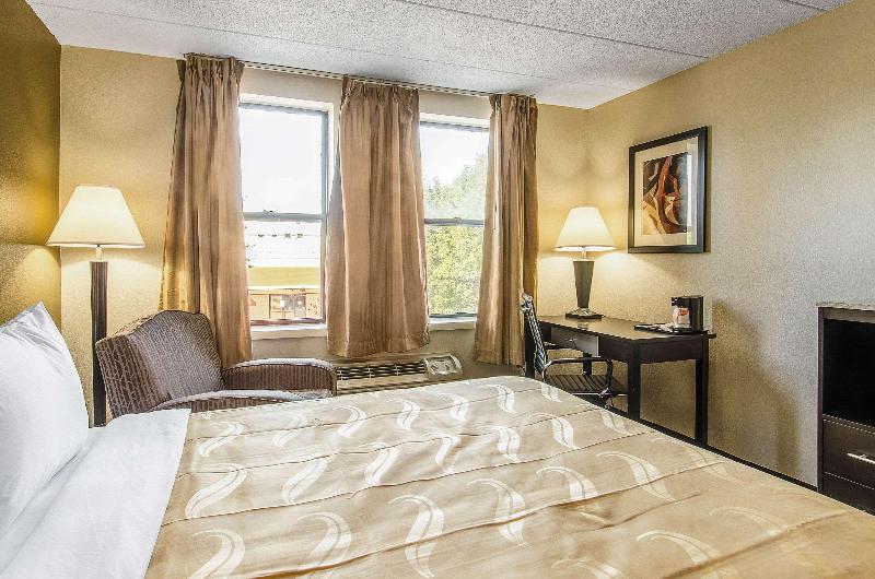 غرفة قياسية سرير كينج, La Casa Inn & Suites Middleboro