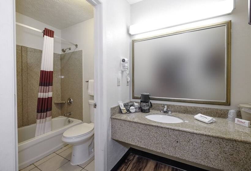 غرفة ديلوكس, Red Roof Inn Edgewood