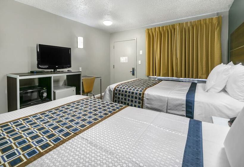 غرفه قياسيه سريرين مزدوجين, Knights Inn Bristol