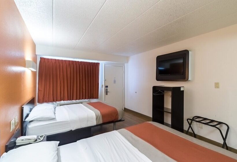 Номер Стандарт 2 Двуспальные Кровати, Motel 6crawfordsville, In