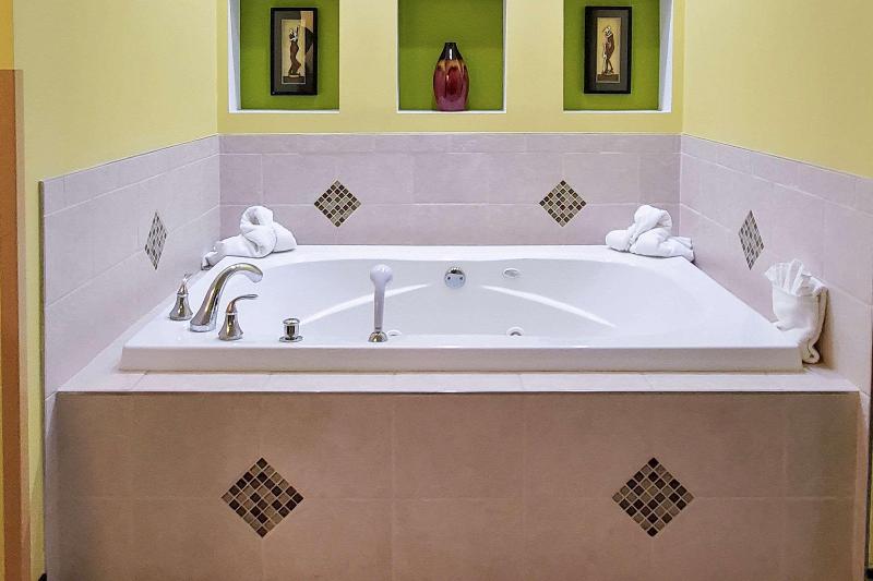 带大床的标准间, Ac Hotel By Marriott Orlando Lake Buena Vista